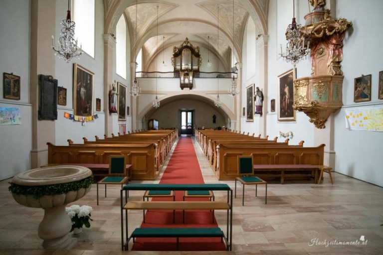 Hochzeitsfotograf Wiener Neustadt, Baden bei Wien & Umgebung Ich bin Ihr Hochzeitsfotograf in Wiener Neustadt, Baden bei Wien und der Umgebung. Mit viel Erfahrung und Liebe zum Detail halte ich die schönsten Momente Ihrer Hochzeit in authentischen, emotionalen Fotos fest. Zusätzlich können Sie im Raum Wiener Neustadt, Baden bei Wien und Umgebung eine Fotobox für Ihre Feier mieten – für noch mehr Spaß und unvergessliche Erinnerungen. Vertrauen Sie auf meine Expertise, um Ihre Hochzeitsbilder perfekt in Szene zu setzen.