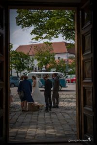 Hochzeitsfotograf Wien, Baden bei Wien & Mödling Als erfahrener Hochzeitsfotograf in Wien, Baden bei Wien, Mödling und Umgebung fange ich die schönsten Momente Ihrer Hochzeit mit authentischen, emotionalen Bildern ein. Mit viel Liebe zum Detail halte ich Ihre unvergesslichen Erinnerungen fest. Zusätzlich biete ich die Möglichkeit, eine Fotobox im Raum Wien günstig zu mieten – für noch mehr Spaß und unvergessliche Erinnerungen an Ihrem großen Tag.