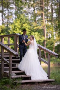 Hochzeitsfotograf Wien, Baden bei Wien & Mödling Als erfahrener Hochzeitsfotograf in Wien, Baden bei Wien, Mödling und Umgebung fange ich die schönsten Momente Ihrer Hochzeit mit authentischen, emotionalen Bildern ein. Mit viel Liebe zum Detail halte ich Ihre unvergesslichen Erinnerungen fest. Zusätzlich biete ich die Möglichkeit, eine Fotobox im Raum Wien günstig zu mieten – für noch mehr Spaß und unvergessliche Erinnerungen an Ihrem großen Tag.