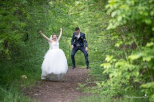 Hochzeitsfotograf Wien, Baden bei Wien & Mödling Als erfahrener Hochzeitsfotograf in Wien, Baden bei Wien, Mödling und Umgebung fange ich die schönsten Momente Ihrer Hochzeit mit authentischen, emotionalen Bildern ein. Mit viel Liebe zum Detail halte ich Ihre unvergesslichen Erinnerungen fest. Zusätzlich biete ich die Möglichkeit, eine Fotobox im Raum Wien günstig zu mieten – für noch mehr Spaß und unvergessliche Erinnerungen an Ihrem großen Tag.