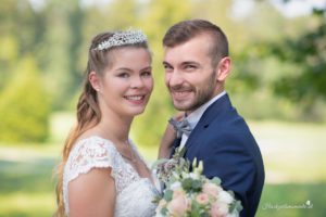Hochzeitsfotograf im Burgenland, Neufeld & Umgebung Als erfahrener Hochzeitsfotograf in Burgenland, Neufeld, Baden bei Wien sowie im Bezirk Neunkirchen und Wiener Neustadt halte ich die schönsten Momente Ihrer Hochzeit authentisch und mit viel Liebe zum Detail fest. Besonders gerne begleite ich Hochzeiten am Neufeldersee und fange die romantische Atmosphäre dieses einzigartigen Ortes in einzigartigen Bildern ein. Vertrauen Sie auf meine Erfahrung, um Ihre unvergesslichen Erinnerungen in zeitlosen Fotos zu verewigen.