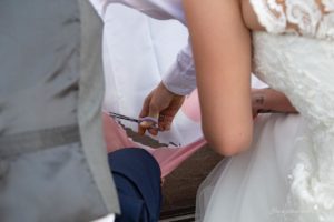 Hochzeitsfotograf im Burgenland, Neufeld & Umgebung Als erfahrener Hochzeitsfotograf in Burgenland, Neufeld, Baden bei Wien sowie im Bezirk Neunkirchen und Wiener Neustadt halte ich die schönsten Momente Ihrer Hochzeit authentisch und mit viel Liebe zum Detail fest. Besonders gerne begleite ich Hochzeiten am Neufeldersee und fange die romantische Atmosphäre dieses einzigartigen Ortes in einzigartigen Bildern ein. Vertrauen Sie auf meine Erfahrung, um Ihre unvergesslichen Erinnerungen in zeitlosen Fotos zu verewigen.