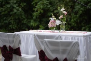 Hochzeitsfotograf Wiener Neustadt, Baden bei Wien & Umgebung Ich bin Ihr Hochzeitsfotograf in Wiener Neustadt, Baden bei Wien und der Umgebung. Mit viel Erfahrung und Liebe zum Detail halte ich die schönsten Momente Ihrer Hochzeit in authentischen, emotionalen Fotos fest. Zusätzlich können Sie im Raum Wiener Neustadt, Baden bei Wien und Umgebung eine Fotobox für Ihre Feier mieten – für noch mehr Spaß und unvergessliche Erinnerungen. Vertrauen Sie auf meine Expertise, um Ihre Hochzeitsbilder perfekt in Szene zu setzen.