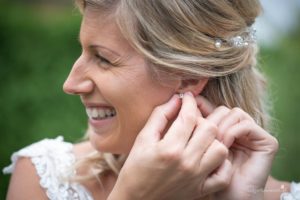 Hochzeitsfotograf Wiener Neustadt, Baden bei Wien & Umgebung Ich bin Ihr Hochzeitsfotograf in Wiener Neustadt, Baden bei Wien und der Umgebung. Mit viel Erfahrung und Liebe zum Detail halte ich die schönsten Momente Ihrer Hochzeit in authentischen, emotionalen Fotos fest. Zusätzlich können Sie im Raum Wiener Neustadt, Baden bei Wien und Umgebung eine Fotobox für Ihre Feier mieten – für noch mehr Spaß und unvergessliche Erinnerungen. Vertrauen Sie auf meine Expertise, um Ihre Hochzeitsbilder perfekt in Szene zu setzen.