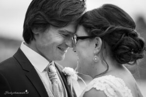 Hochzeitsfotograf Wiener Neustadt, Hochzeitsfotograf Baden bei Wien, Hochzeitsfotograf Wien, Gasthaus Ziegelwerk, Wimpassing an der Leitha Hochzeitsfotograf im Burgenland, Eisenstadt & Umgebung Ich bin Ihr Hochzeitsfotograf für das Burgenland, Eisenstadt, Baden bei Wien sowie den Bezirk Neunkirchen und Wiener Neustadt. Mit viel Erfahrung und Liebe zum Detail halte ich die schönsten Momente Ihrer Hochzeit in authentischen und emotionalen Fotos fest. Vertrauen Sie auf meine Expertise, um Ihre unvergesslichen Erinnerungen in einzigartigen Bildern zu verewigen – ganz nach Ihren Vorstellungen.