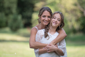Hochzeitsfotograf Wiener Neustadt, Baden bei Wien & Umgebung Ich bin Ihr Hochzeitsfotograf in Wiener Neustadt, Baden bei Wien und der Umgebung. Mit viel Erfahrung und Liebe zum Detail halte ich die schönsten Momente Ihrer Hochzeit in authentischen, emotionalen Fotos fest. Zusätzlich können Sie im Raum Wiener Neustadt, Baden bei Wien und Umgebung eine Fotobox für Ihre Feier mieten – für noch mehr Spaß und unvergessliche Erinnerungen. Vertrauen Sie auf meine Expertise, um Ihre Hochzeitsbilder perfekt in Szene zu setzen.