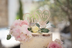 Hochzeitsfotograf im Burgenland, Eisenstadt & Neusiedlersee Ich bin Ihr Hochzeitsfotograf im Burgenland, rund um Eisenstadt und am Neusiedlersee. Mit viel Erfahrung und Liebe zum Detail halte ich die emotionalsten Momente Ihrer Hochzeit in authentischen Bildern fest. Als spezialisierter Hochzeitsfotograf am Wasser fange ich die natürliche Schönheit und Romantik Ihres großen Tages in einzigartigen Aufnahmen ein. Vertrauen Sie auf meine Expertise, um Ihre besonderen Erinnerungen perfekt festzuhalten.