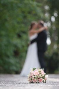Hochzeitsfotograf Wiener Neustadt, Baden bei Wien & Umgebung Ich bin Ihr Hochzeitsfotograf in Wiener Neustadt, Baden bei Wien und der Umgebung. Mit viel Erfahrung und Liebe zum Detail halte ich die schönsten Momente Ihrer Hochzeit in authentischen, emotionalen Fotos fest. Zusätzlich können Sie im Raum Wiener Neustadt, Baden bei Wien und Umgebung eine Fotobox für Ihre Feier mieten – für noch mehr Spaß und unvergessliche Erinnerungen. Vertrauen Sie auf meine Expertise, um Ihre Hochzeitsbilder perfekt in Szene zu setzen.