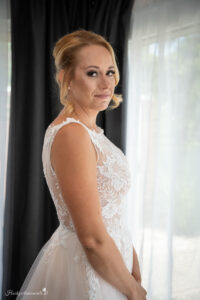 Hochzeitsfotograf Wien, Baden bei Wien & Mödling Als erfahrener Hochzeitsfotograf in Wien, Baden bei Wien, Mödling und Umgebung fange ich die schönsten Momente Ihrer Hochzeit mit authentischen, emotionalen Bildern ein. Mit viel Liebe zum Detail halte ich Ihre unvergesslichen Erinnerungen fest. Zusätzlich biete ich die Möglichkeit, eine Fotobox im Raum Wien günstig zu mieten – für noch mehr Spaß und unvergessliche Erinnerungen an Ihrem großen Tag.