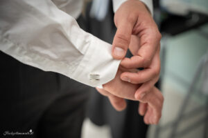 Hochzeitsfotograf Wien, Baden bei Wien & Mödling Als erfahrener Hochzeitsfotograf in Wien, Baden bei Wien, Mödling und Umgebung fange ich die schönsten Momente Ihrer Hochzeit mit authentischen, emotionalen Bildern ein. Mit viel Liebe zum Detail halte ich Ihre unvergesslichen Erinnerungen fest. Zusätzlich biete ich die Möglichkeit, eine Fotobox im Raum Wien günstig zu mieten – für noch mehr Spaß und unvergessliche Erinnerungen an Ihrem großen Tag.