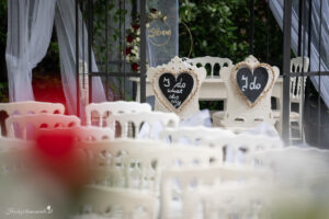 Hochzeitsfotograf Wien, Baden bei Wien & Mödling Als erfahrener Hochzeitsfotograf in Wien, Baden bei Wien, Mödling und Umgebung fange ich die schönsten Momente Ihrer Hochzeit mit authentischen, emotionalen Bildern ein. Mit viel Liebe zum Detail halte ich Ihre unvergesslichen Erinnerungen fest. Zusätzlich biete ich die Möglichkeit, eine Fotobox im Raum Wien günstig zu mieten – für noch mehr Spaß und unvergessliche Erinnerungen an Ihrem großen Tag.