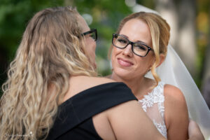 Hochzeitsfotograf Wien, Baden bei Wien & Mödling Als erfahrener Hochzeitsfotograf in Wien, Baden bei Wien, Mödling und Umgebung fange ich die schönsten Momente Ihrer Hochzeit mit authentischen, emotionalen Bildern ein. Mit viel Liebe zum Detail halte ich Ihre unvergesslichen Erinnerungen fest. Zusätzlich biete ich die Möglichkeit, eine Fotobox im Raum Wien günstig zu mieten – für noch mehr Spaß und unvergessliche Erinnerungen an Ihrem großen Tag.
