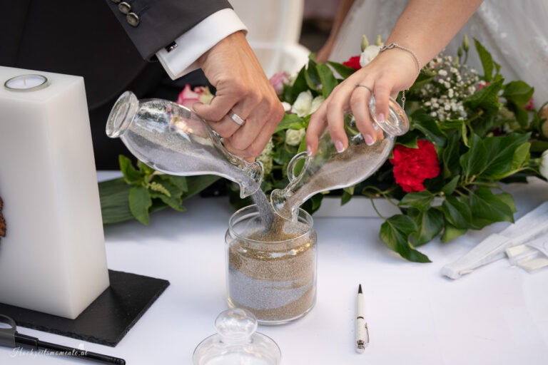 Hochzeitsfotograf Mödling, Baden bei Wien & Umgebung Als erfahrener Hochzeitsfotograf in Mödling, Baden bei Wien und Umgebung fange ich die schönsten Momente Ihres großen Tages in authentischen, emotionalen Bildern ein. Mit viel Liebe zum Detail und einem sicheren Auge für besondere Augenblicke, halte ich die unvergesslichen Erinnerungen an Ihre Hochzeit fest – ganz nach Ihren Wünschen und mit viel Herz. Vertrauen Sie auf meine jahrelange Erfahrung und lassen Sie sich von meinen Hochzeitsfotos verzaubern! Hochzeitsfotograf Wiener Neustadt, Hochzeitsfotograf Baden bei Wien, Hochzeitsfotograf Wien, Kursalon Mödling