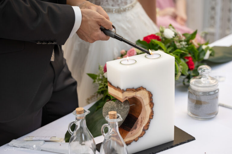 Hochzeitsfotograf Mödling, Baden bei Wien & Umgebung Als erfahrener Hochzeitsfotograf in Mödling, Baden bei Wien und Umgebung fange ich die schönsten Momente Ihres großen Tages in authentischen, emotionalen Bildern ein. Mit viel Liebe zum Detail und einem sicheren Auge für besondere Augenblicke, halte ich die unvergesslichen Erinnerungen an Ihre Hochzeit fest – ganz nach Ihren Wünschen und mit viel Herz. Vertrauen Sie auf meine jahrelange Erfahrung und lassen Sie sich von meinen Hochzeitsfotos verzaubern! Hochzeitsfotograf Wiener Neustadt, Hochzeitsfotograf Baden bei Wien, Hochzeitsfotograf Wien, Kursalon Mödling