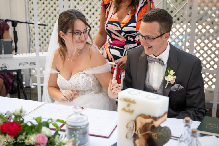 Hochzeitsfotograf Mödling, Baden bei Wien & Umgebung Als erfahrener Hochzeitsfotograf in Mödling, Baden bei Wien und Umgebung fange ich die schönsten Momente Ihres großen Tages in authentischen, emotionalen Bildern ein. Mit viel Liebe zum Detail und einem sicheren Auge für besondere Augenblicke, halte ich die unvergesslichen Erinnerungen an Ihre Hochzeit fest – ganz nach Ihren Wünschen und mit viel Herz. Vertrauen Sie auf meine jahrelange Erfahrung und lassen Sie sich von meinen Hochzeitsfotos verzaubern! Hochzeitsfotograf Wiener Neustadt, Hochzeitsfotograf Baden bei Wien, Hochzeitsfotograf Wien, Kursalon Mödling