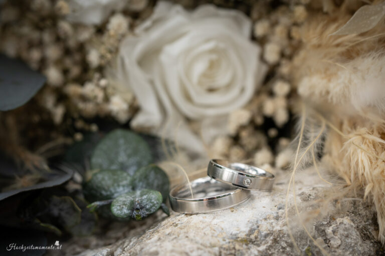 Hochzeitsfotograf Wien, Baden bei Wien & Mödling Als erfahrener Hochzeitsfotograf in Wien, Baden bei Wien, Mödling und Umgebung fange ich die schönsten Momente Ihrer Hochzeit mit authentischen, emotionalen Bildern ein. Mit viel Liebe zum Detail halte ich Ihre unvergesslichen Erinnerungen fest. Zusätzlich biete ich die Möglichkeit, eine Fotobox im Raum Wien günstig zu mieten – für noch mehr Spaß und unvergessliche Erinnerungen an Ihrem großen Tag.