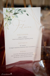 Hochzeitsfotograf Wien, Baden bei Wien & Mödling Als erfahrener Hochzeitsfotograf in Wien, Baden bei Wien, Mödling und Umgebung fange ich die schönsten Momente Ihrer Hochzeit mit authentischen, emotionalen Bildern ein. Mit viel Liebe zum Detail halte ich Ihre unvergesslichen Erinnerungen fest. Zusätzlich biete ich die Möglichkeit, eine Fotobox im Raum Wien günstig zu mieten – für noch mehr Spaß und unvergessliche Erinnerungen an Ihrem großen Tag.