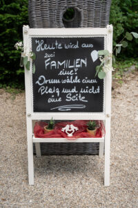 Hochzeitsfotograf Wien, Baden bei Wien & Mödling Als erfahrener Hochzeitsfotograf in Wien, Baden bei Wien, Mödling und Umgebung fange ich die schönsten Momente Ihrer Hochzeit mit authentischen, emotionalen Bildern ein. Mit viel Liebe zum Detail halte ich Ihre unvergesslichen Erinnerungen fest. Zusätzlich biete ich die Möglichkeit, eine Fotobox im Raum Wien günstig zu mieten – für noch mehr Spaß und unvergessliche Erinnerungen an Ihrem großen Tag.