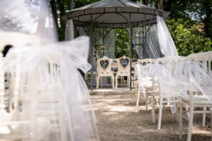 Hochzeitsfotograf Wien, Baden bei Wien & Mödling Als erfahrener Hochzeitsfotograf in Wien, Baden bei Wien, Mödling und Umgebung fange ich die schönsten Momente Ihrer Hochzeit mit authentischen, emotionalen Bildern ein. Mit viel Liebe zum Detail halte ich Ihre unvergesslichen Erinnerungen fest. Zusätzlich biete ich die Möglichkeit, eine Fotobox im Raum Wien günstig zu mieten – für noch mehr Spaß und unvergessliche Erinnerungen an Ihrem großen Tag.