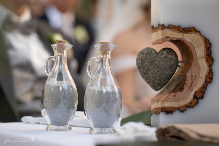 Hochzeitsfotograf Mödling, Baden bei Wien & Umgebung Als erfahrener Hochzeitsfotograf in Mödling, Baden bei Wien und Umgebung fange ich die schönsten Momente Ihres großen Tages in authentischen, emotionalen Bildern ein. Mit viel Liebe zum Detail und einem sicheren Auge für besondere Augenblicke, halte ich die unvergesslichen Erinnerungen an Ihre Hochzeit fest – ganz nach Ihren Wünschen und mit viel Herz. Vertrauen Sie auf meine jahrelange Erfahrung und lassen Sie sich von meinen Hochzeitsfotos verzaubern! Hochzeitsfotograf Wiener Neustadt, Hochzeitsfotograf Baden bei Wien, Hochzeitsfotograf Wien, Kursalon Mödling