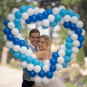 Hochzeitsfotograf im Burgenland, Eisenstadt & Umgebung Ich bin Ihr Hochzeitsfotograf für das Burgenland, Eisenstadt, Baden bei Wien sowie den Bezirk Neunkirchen und Wiener Neustadt. Mit viel Erfahrung und Liebe zum Detail halte ich die schönsten Momente Ihrer Hochzeit in authentischen und emotionalen Fotos fest. Vertrauen Sie auf meine Expertise, um Ihre unvergesslichen Erinnerungen in einzigartigen Bildern zu verewigen – ganz nach Ihren Vorstellungen.