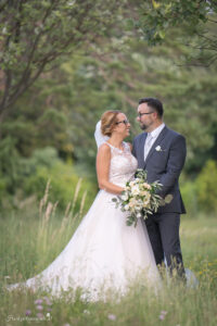 Hochzeitsfotograf Wien, Baden bei Wien & Mödling Als erfahrener Hochzeitsfotograf in Wien, Baden bei Wien, Mödling und Umgebung fange ich die schönsten Momente Ihrer Hochzeit mit authentischen, emotionalen Bildern ein. Mit viel Liebe zum Detail halte ich Ihre unvergesslichen Erinnerungen fest. Zusätzlich biete ich die Möglichkeit, eine Fotobox im Raum Wien günstig zu mieten – für noch mehr Spaß und unvergessliche Erinnerungen an Ihrem großen Tag.
