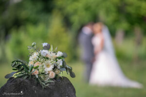 Hochzeitsfotograf Wien, Baden bei Wien & Mödling Als erfahrener Hochzeitsfotograf in Wien, Baden bei Wien, Mödling und Umgebung fange ich die schönsten Momente Ihrer Hochzeit mit authentischen, emotionalen Bildern ein. Mit viel Liebe zum Detail halte ich Ihre unvergesslichen Erinnerungen fest. Zusätzlich biete ich die Möglichkeit, eine Fotobox im Raum Wien günstig zu mieten – für noch mehr Spaß und unvergessliche Erinnerungen an Ihrem großen Tag.