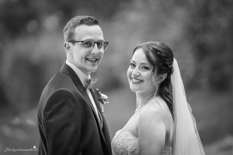 Hochzeitsfotograf Mödling, Baden bei Wien & Umgebung Als erfahrener Hochzeitsfotograf in Mödling, Baden bei Wien und Umgebung fange ich die schönsten Momente Ihres großen Tages in authentischen, emotionalen Bildern ein. Mit viel Liebe zum Detail und einem sicheren Auge für besondere Augenblicke, halte ich die unvergesslichen Erinnerungen an Ihre Hochzeit fest – ganz nach Ihren Wünschen und mit viel Herz. Vertrauen Sie auf meine jahrelange Erfahrung und lassen Sie sich von meinen Hochzeitsfotos verzaubern! Hochzeitsfotograf Wiener Neustadt, Hochzeitsfotograf Baden bei Wien, Hochzeitsfotograf Wien, Kursalon Mödling