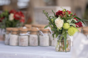 Hochzeitsfotograf Mödling, Baden bei Wien & Umgebung Als erfahrener Hochzeitsfotograf in Mödling, Baden bei Wien und Umgebung fange ich die schönsten Momente Ihres großen Tages in authentischen, emotionalen Bildern ein. Mit viel Liebe zum Detail und einem sicheren Auge für besondere Augenblicke, halte ich die unvergesslichen Erinnerungen an Ihre Hochzeit fest – ganz nach Ihren Wünschen und mit viel Herz. Vertrauen Sie auf meine jahrelange Erfahrung und lassen Sie sich von meinen Hochzeitsfotos verzaubern!