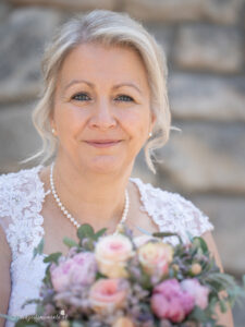 Hochzeitsfotograf Wiener Neustadt, Hochzeitsfotograf Baden bei Wien, Hochzeitsfotograf Wien, Gasthaus Ziegelwerk, Wimpassing an der Leitha Hochzeitsfotograf im Burgenland, Eisenstadt & Umgebung Ich bin Ihr Hochzeitsfotograf für das Burgenland, Eisenstadt, Baden bei Wien sowie den Bezirk Neunkirchen und Wiener Neustadt. Mit viel Erfahrung und Liebe zum Detail halte ich die schönsten Momente Ihrer Hochzeit in authentischen und emotionalen Fotos fest. Vertrauen Sie auf meine Expertise, um Ihre unvergesslichen Erinnerungen in einzigartigen Bildern zu verewigen – ganz nach Ihren Vorstellungen.