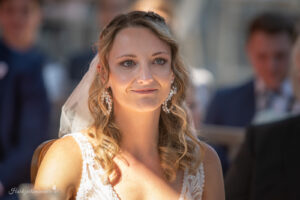 Hochzeitsfotograf Wien, Baden bei Wien & Mödling Als erfahrener Hochzeitsfotograf in Wien, Baden bei Wien, Mödling und Umgebung fange ich die schönsten Momente Ihrer Hochzeit mit authentischen, emotionalen Bildern ein. Mit viel Liebe zum Detail halte ich Ihre unvergesslichen Erinnerungen fest. Zusätzlich biete ich die Möglichkeit, eine Fotobox im Raum Wien günstig zu mieten – für noch mehr Spaß und unvergessliche Erinnerungen an Ihrem großen Tag.