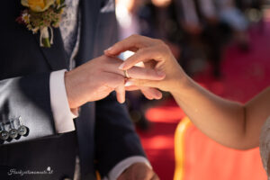 Hochzeitsfotograf Wien, Baden bei Wien & Mödling Als erfahrener Hochzeitsfotograf in Wien, Baden bei Wien, Mödling und Umgebung fange ich die schönsten Momente Ihrer Hochzeit mit authentischen, emotionalen Bildern ein. Mit viel Liebe zum Detail halte ich Ihre unvergesslichen Erinnerungen fest. Zusätzlich biete ich die Möglichkeit, eine Fotobox im Raum Wien günstig zu mieten – für noch mehr Spaß und unvergessliche Erinnerungen an Ihrem großen Tag.