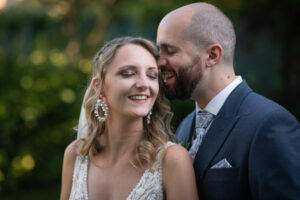 Hochzeitsfotograf Wien, Baden bei Wien & Mödling Als erfahrener Hochzeitsfotograf in Wien, Baden bei Wien, Mödling und Umgebung fange ich die schönsten Momente Ihrer Hochzeit mit authentischen, emotionalen Bildern ein. Mit viel Liebe zum Detail halte ich Ihre unvergesslichen Erinnerungen fest. Zusätzlich biete ich die Möglichkeit, eine Fotobox im Raum Wien günstig zu mieten – für noch mehr Spaß und unvergessliche Erinnerungen an Ihrem großen Tag.